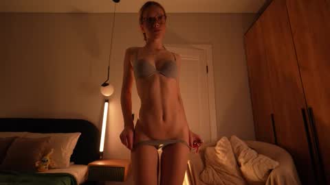 Sage. TG channel  online show from 10/27/25, 08:13