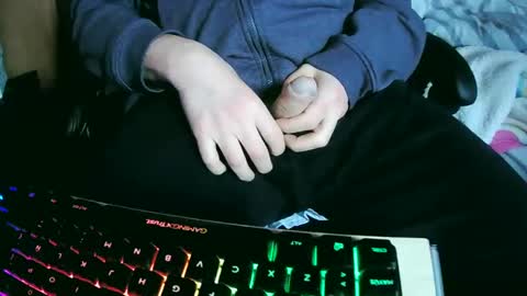 tolon408472 online show from 03/08/25, 12:20