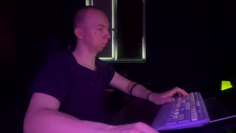 tolyadar online show from 01/20/25, 07:04