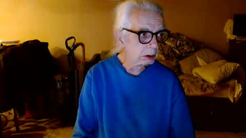 tom112292014 online show from 12/04/25, 02:43