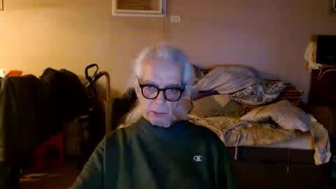 Snapshot of tom112292014 chatting on 03/01/26, 03:52 tom112292014 online show from 03/01/26, 03:52