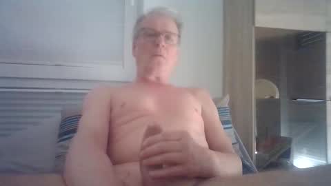 tomsam online show from 05/01/26, 07:02