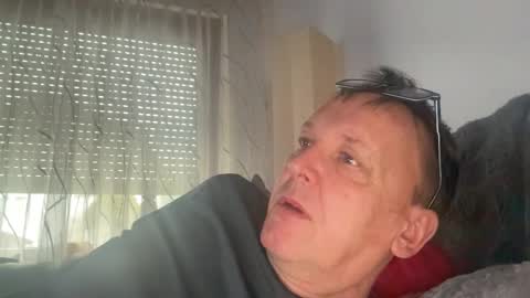 Tom online show from 02/10/26, 04:00