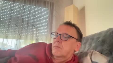 Tom online show from 04/02/26, 03:53