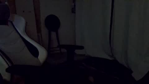 Tom online show from 11/01/25, 10:06