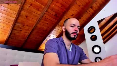   online show from 12/05/25, 12:58