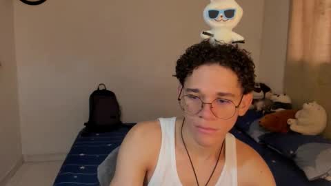 Snapshot of tom_blue10 chatting on 10/24/25, 01:51 Tom Blue online show from 10/24/25, 01:51