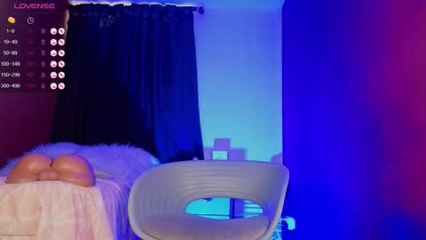 Tom online show from 10/08/25, 01:42