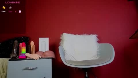 Tom online show from 12/02/25, 01:33