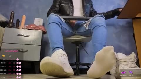 Tom online show from 02/06/26, 01:36