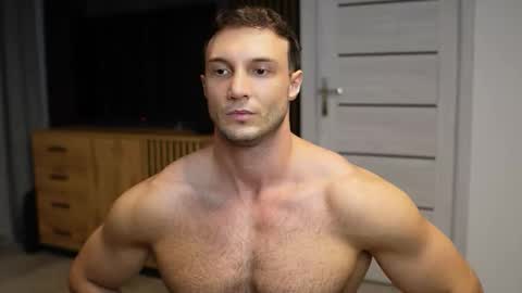 Tom online show from 09/11/25, 06:19