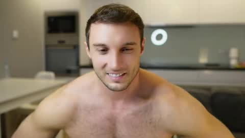 Tom online show from 12/04/25, 02:26