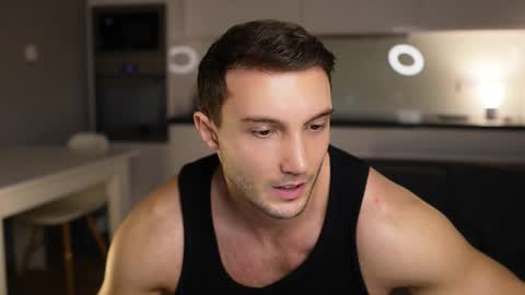 Tom online show from 12/18/25, 07:53