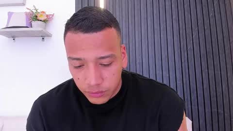 Tom muscle1 online show from 09/24/25, 11:57