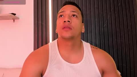 Tom muscle1 online show from 11/23/25, 12:27