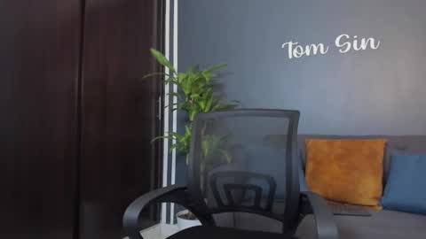 Tom Sin online show from 01/11/25, 06:12