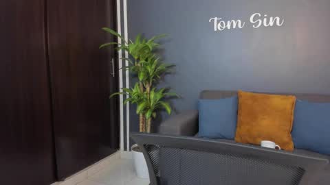 Tom Sin online show from 01/21/25, 08:00