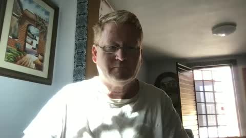 Snapshot of tomascausa chatting on 12/10/24, 08:49 Hola online show from 12/10/24, 08:49