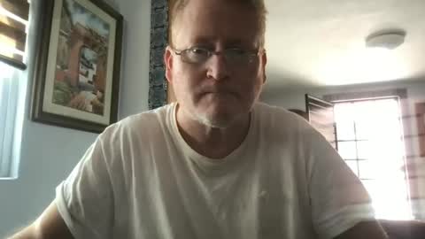 Snapshot of tomascausa chatting on 02/06/25, 08:34 Hola online show from 02/06/25, 08:34