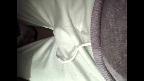 tomasturbador121 online show from 04/15/26, 07:21