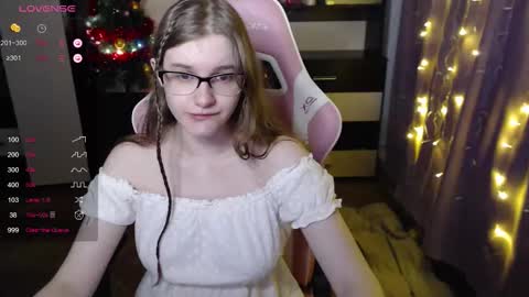 tomato_tease online show from 12/16/25, 05:01