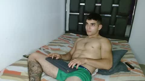 tomaz_18 online show from 04/28/26, 02:27