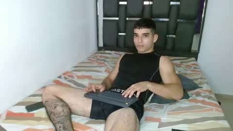 tomaz_18 online show from 04/29/26, 12:37