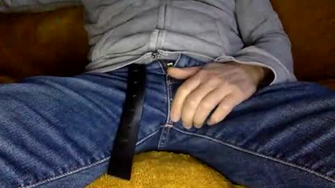 tombi125 online show from 11/27/25, 03:58