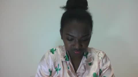tomboasy online show from 09/10/25, 11:54
