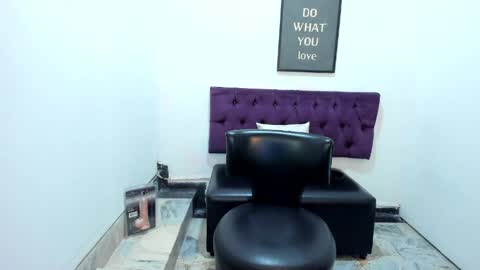 Snapshot of tomboy_natali chatting on 05/16/26, 12:40 IAN SAYD online show from 05/16/26, 12:40