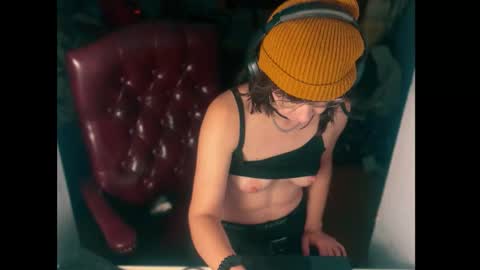 tomboy_titties online show from 11/26/25, 03:29