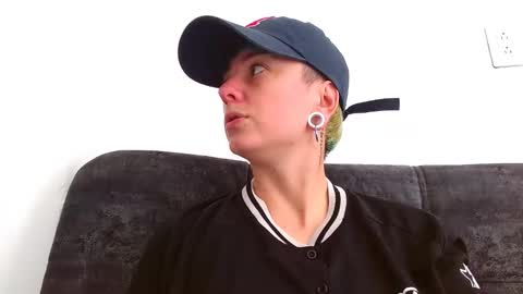 Blue online show from 11/15/25, 04:25