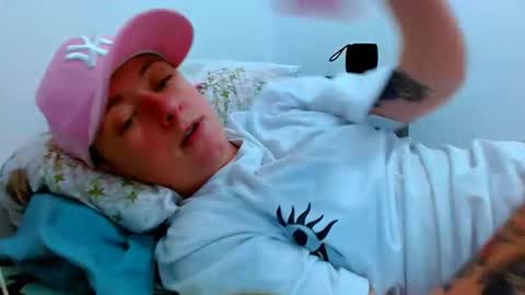 Blue online show from 02/04/26, 09:20