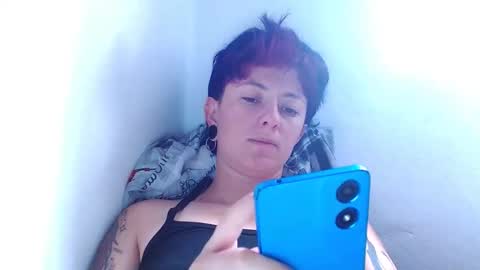 Blue online show from 04/26/26, 07:22