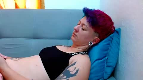 Blue online show from 06/30/26, 06:31