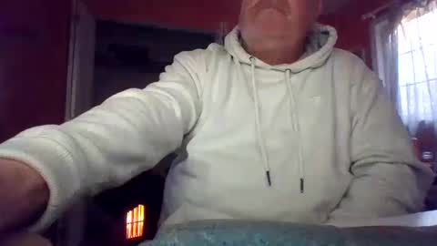 tomcat4848 online show from 10/12/25, 11:42