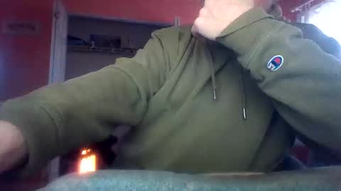 tomcat4848 online show from 04/01/26, 08:39