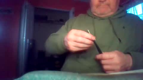 Snapshot of tomcat4848 chatting on 06/11/26, 12:32 tomcat4848 online show from 06/11/26, 12:32