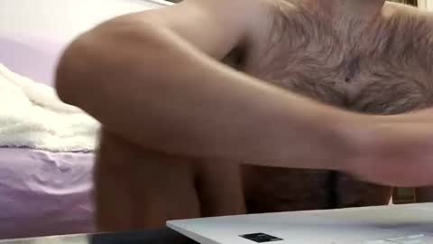 Snapshot of tomgas02 chatting on 11/11/25, 02:33 tomgas02 online show from 11/11/25, 02:33