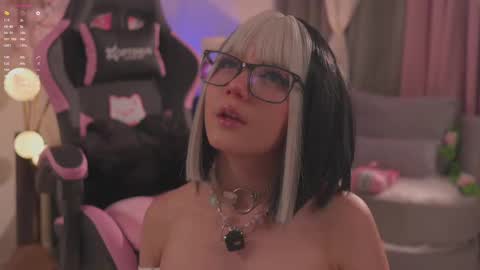  Tomie  online show from 09/26/25, 01:53