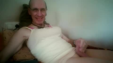 Snapshot of tomislav321 chatting on 05/03/26, 01:06 tomislav321 online show from 05/03/26, 01:06