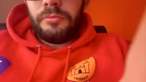 Snapshot of tomlaw1991 chatting on 09/21/25, 11:23 tomlaw1991 online show from 09/21/25, 11:23