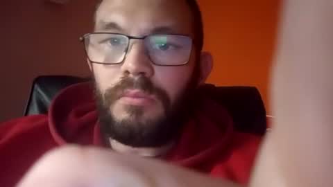 Snapshot of tomlaw1991 chatting on 09/29/25, 04:12 tomlaw1991 online show from 09/29/25, 04:12