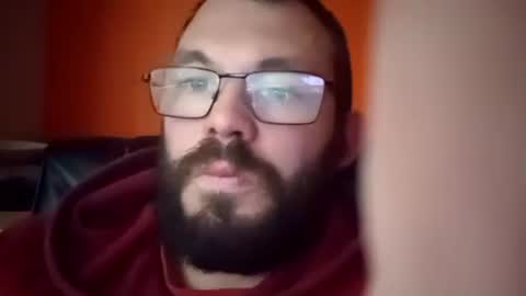 Snapshot of tomlaw1991 chatting on 10/15/25, 03:45 tomlaw1991 online show from 10/15/25, 03:45