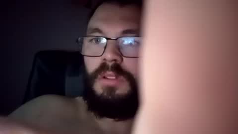 Snapshot of tomlaw1991 chatting on 10/16/25, 04:41 tomlaw1991 online show from 10/16/25, 04:41