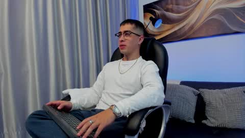 Tomas online show from 04/02/26, 03:59