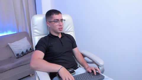 Tomas online show from 04/05/26, 03:47