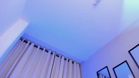 Tomas online show from 04/09/26, 04:34