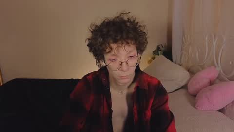 Tommie online show from 03/01/25, 05:42