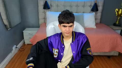 Tommy  online show from 03/11/25, 07:15